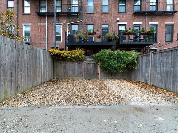 75 Rutland St 1, Boston MA 02118