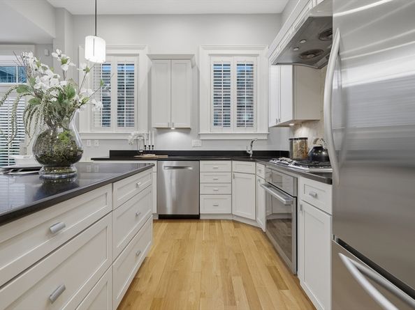 75 Rutland St 1, Boston MA 02118