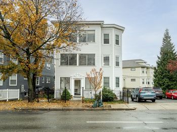 348-350 Hyde Park Avenue