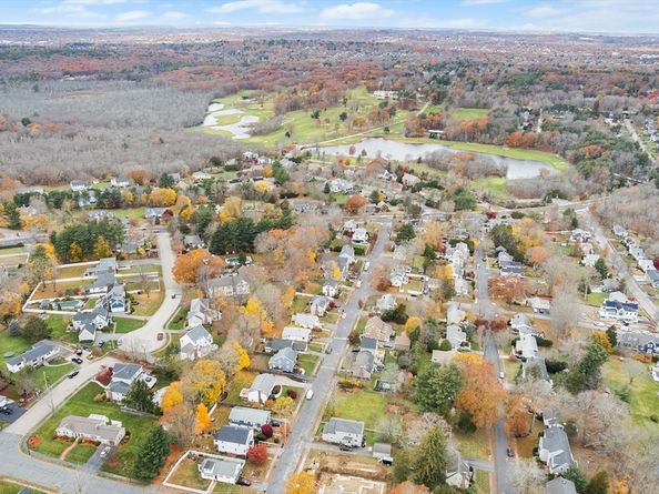 73 Sassamon Ave, Milton MA 02186