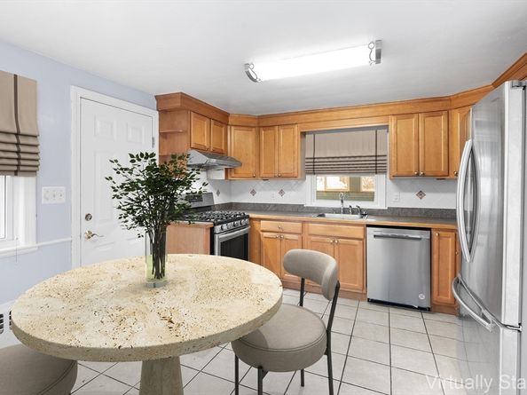 73 Sassamon Ave, Milton MA 02186