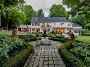 87 East Holland Road, Brimfield MA 01566