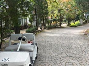 87 East Holland Road, Brimfield MA 01566