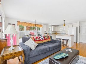 2 Clinton Ter, Kingston MA 02364