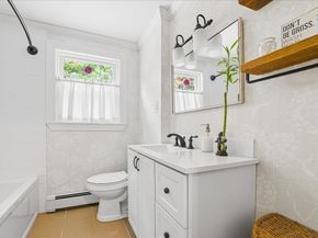 2 Clinton Ter, Kingston MA 02364