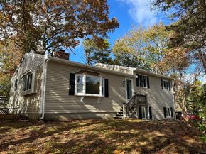 4 Oriole Way, Plymouth MA 02360