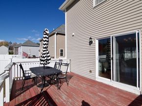 2 Keeneland Cir, Leominster MA 01453