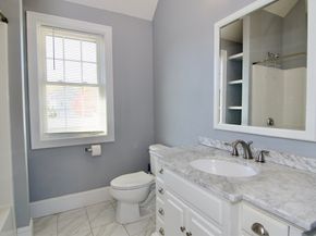 2 Keeneland Cir, Leominster MA 01453