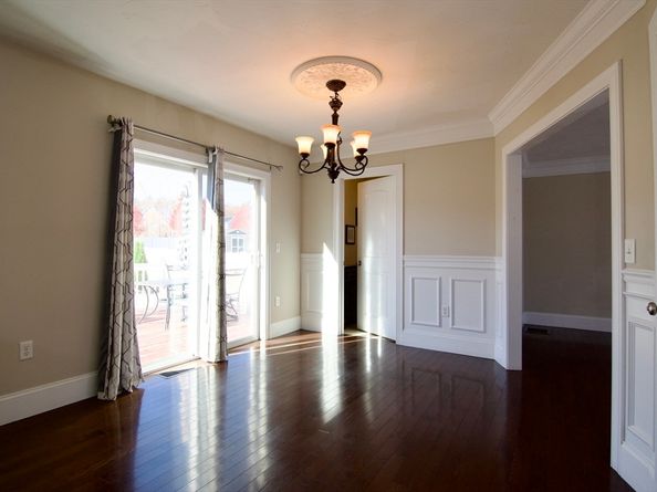 2 Keeneland Cir, Leominster MA 01453