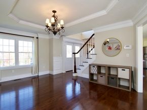 2 Keeneland Cir, Leominster MA 01453