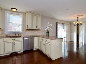 2 Keeneland Cir, Leominster MA 01453