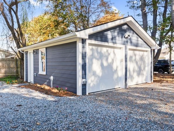 106 Hull St, Beverly MA 01915