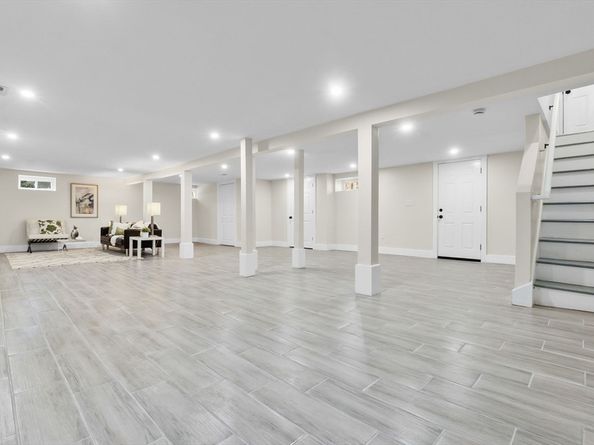 106 Hull St, Beverly MA 01915