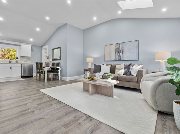 106 Hull St, Beverly MA 01915