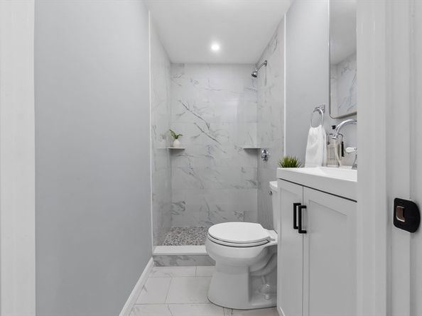 106 Hull St, Beverly MA 01915