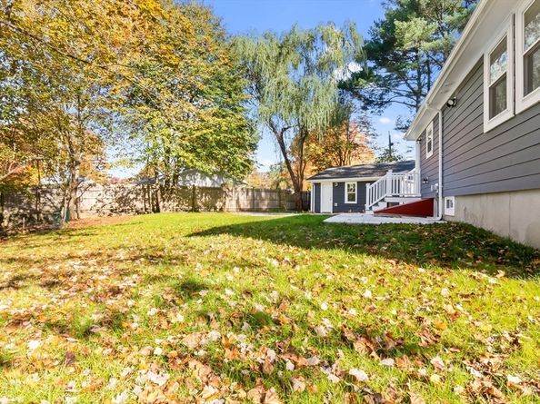 106 Hull St, Beverly MA 01915