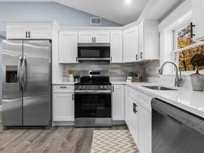 106 Hull St, Beverly MA 01915