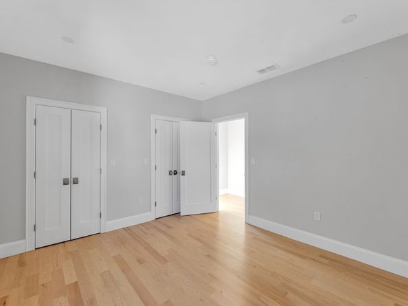 105 Neponset Ave 105, Boston MA 02131