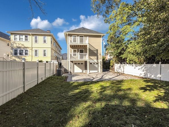 105 Neponset Ave 105, Boston MA 02131