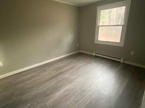 270 Sunderland Rd 37, Worcester MA 01604