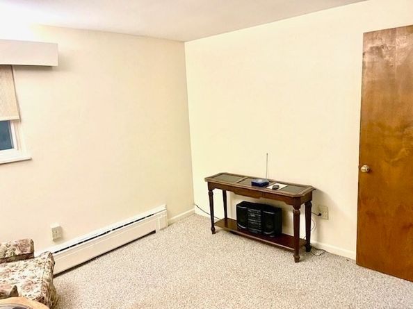 9 Green Hill Ave, Worcester MA 01605