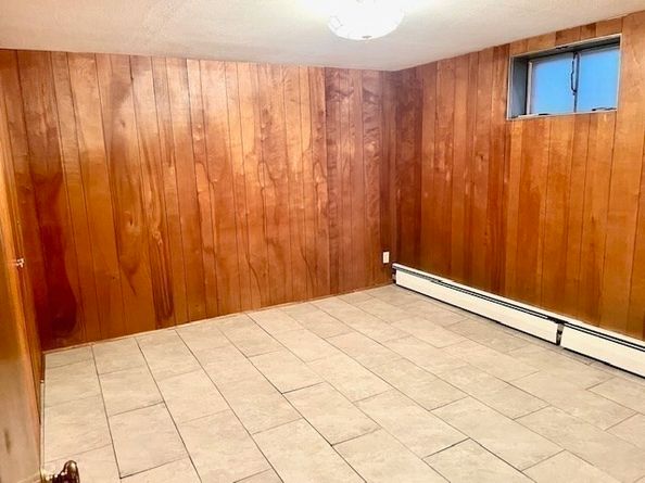 9 Green Hill Ave, Worcester MA 01605