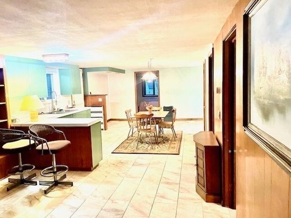 9 Green Hill Ave, Worcester MA 01605