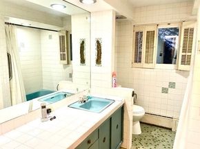 9 Green Hill Ave, Worcester MA 01605