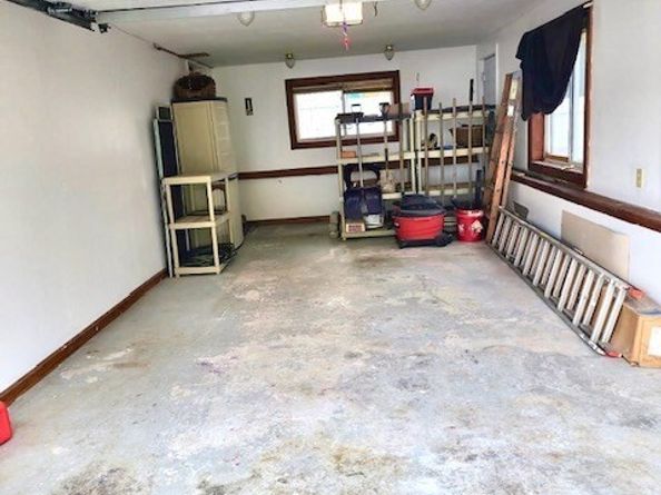 9 Green Hill Ave, Worcester MA 01605