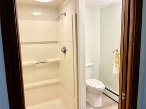 9 Green Hill Ave, Worcester MA 01605