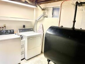 9 Green Hill Ave, Worcester MA 01605