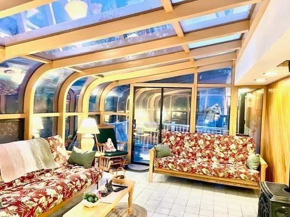 9 Green Hill Ave, Worcester MA 01605