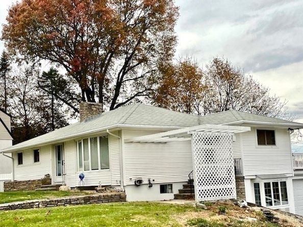 9 Green Hill Ave, Worcester MA 01605