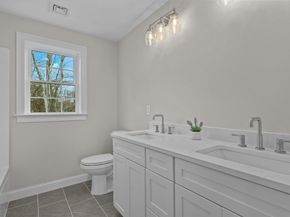 20 Sophie Ruth Way, Tewksbury MA 01876