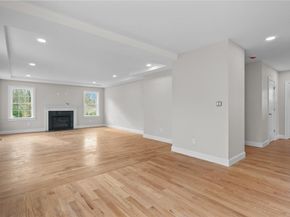 20 Sophie Ruth Way, Tewksbury MA 01876