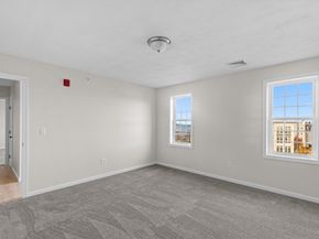393 Court St 7, Plymouth MA 02360