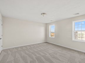 393 Court St 7, Plymouth MA 02360