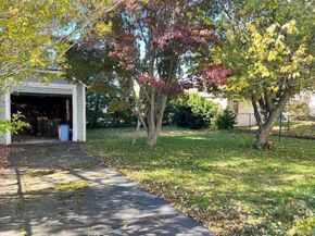 11 Earle St, Quincy MA 02170