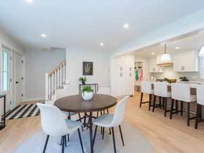 18 University Dr, Natick MA 01760