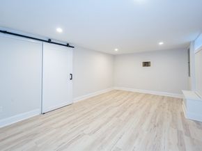 18 University Dr, Natick MA 01760