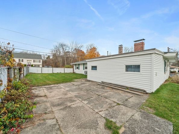 36 Dix Rd, Brockton MA 02302