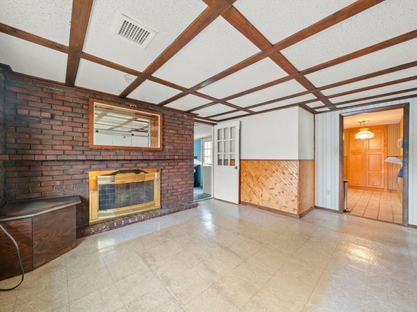 36 Dix Rd, Brockton MA 02302