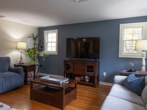 9 Church St, Douglas MA 01516