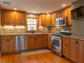 9 Church St, Douglas MA 01516