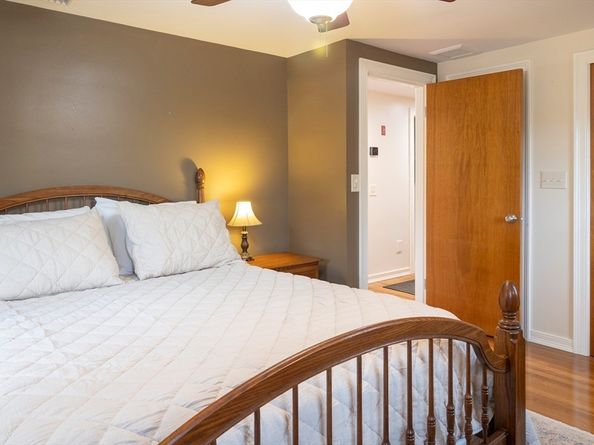 9 Church St, Douglas MA 01516