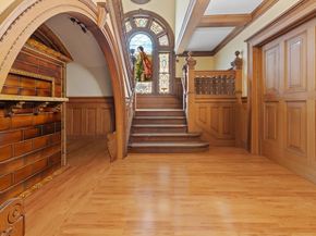 5 Claremont, Worcester MA 01610