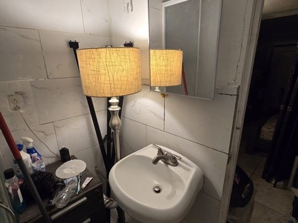 42 Raldne Rd 1, Boston MA 02136