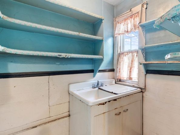 16 Boylston St, Malden MA 02148