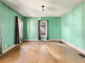 16 Boylston St, Malden MA 02148