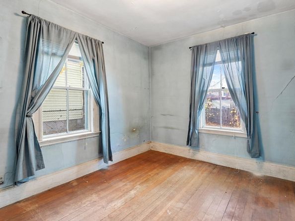 16 Boylston St, Malden MA 02148